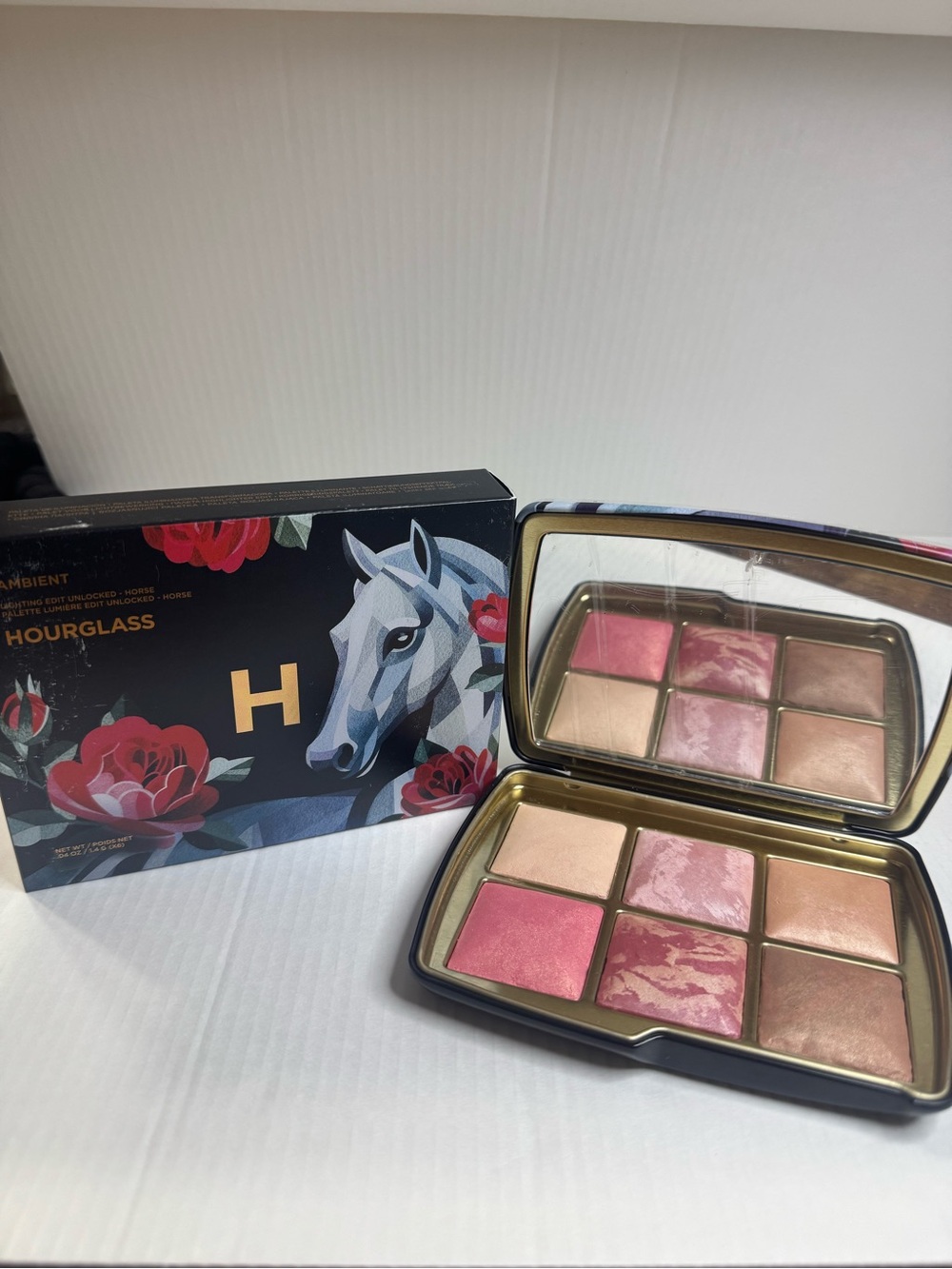 Hourglass Ambient Lighting Blush & Highlight Palette in Pink and Rose Gold